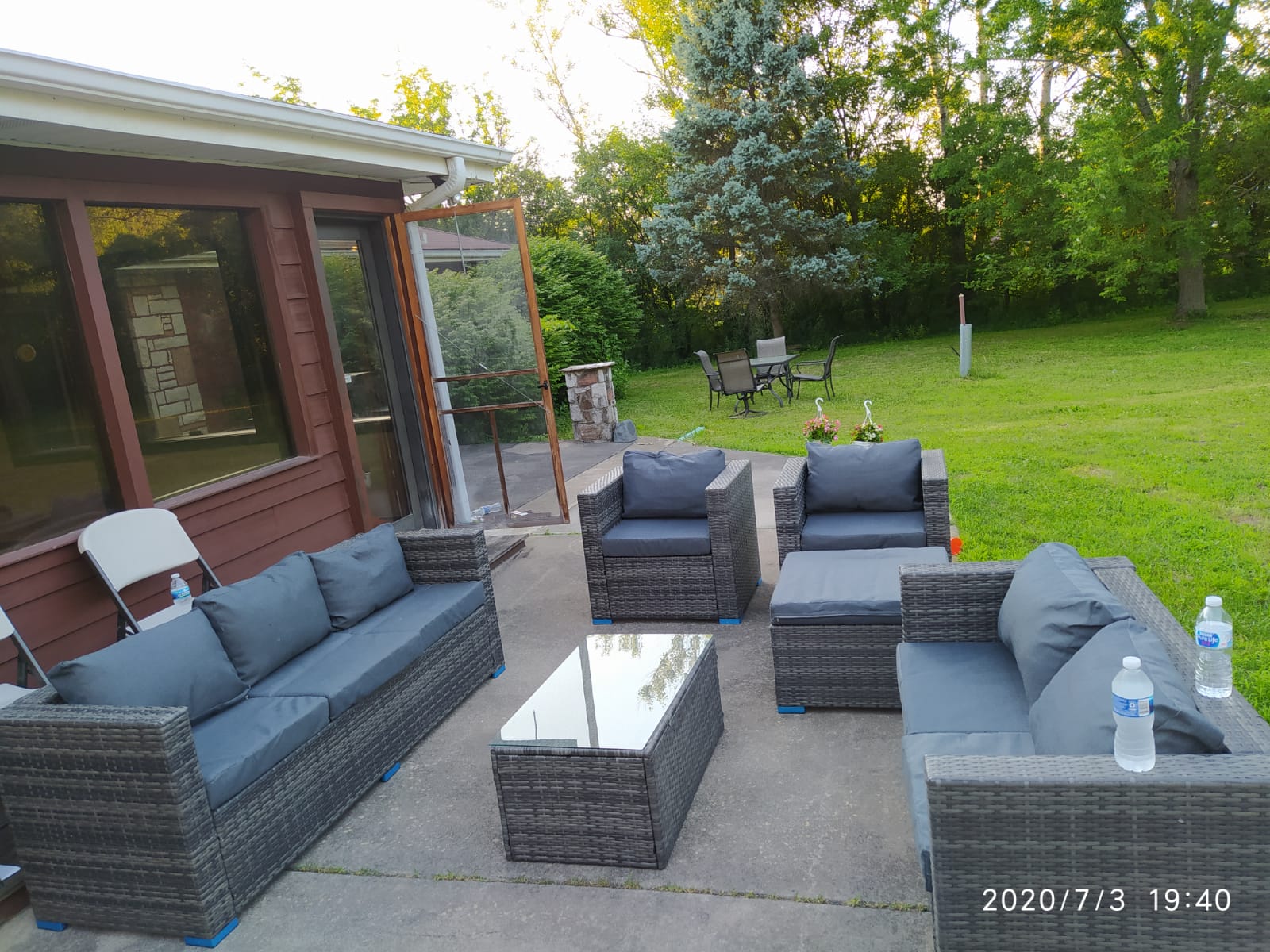 Patio Outdoor Deluxe Lounging Set Oak Park Now Rent, Buy New